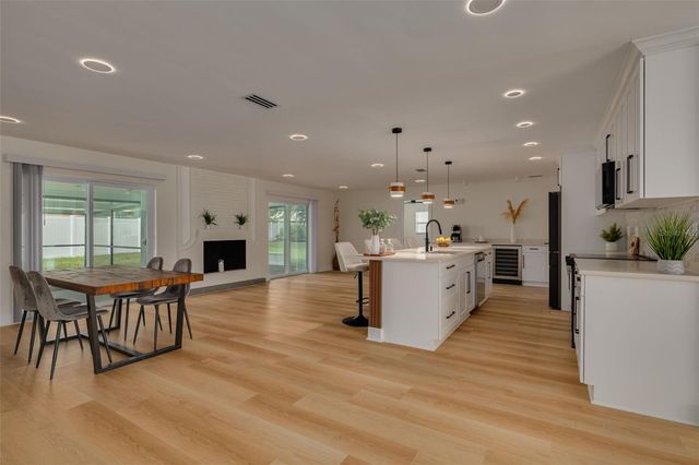 2065 ENVOY COURT, Clearwater, FL 33764