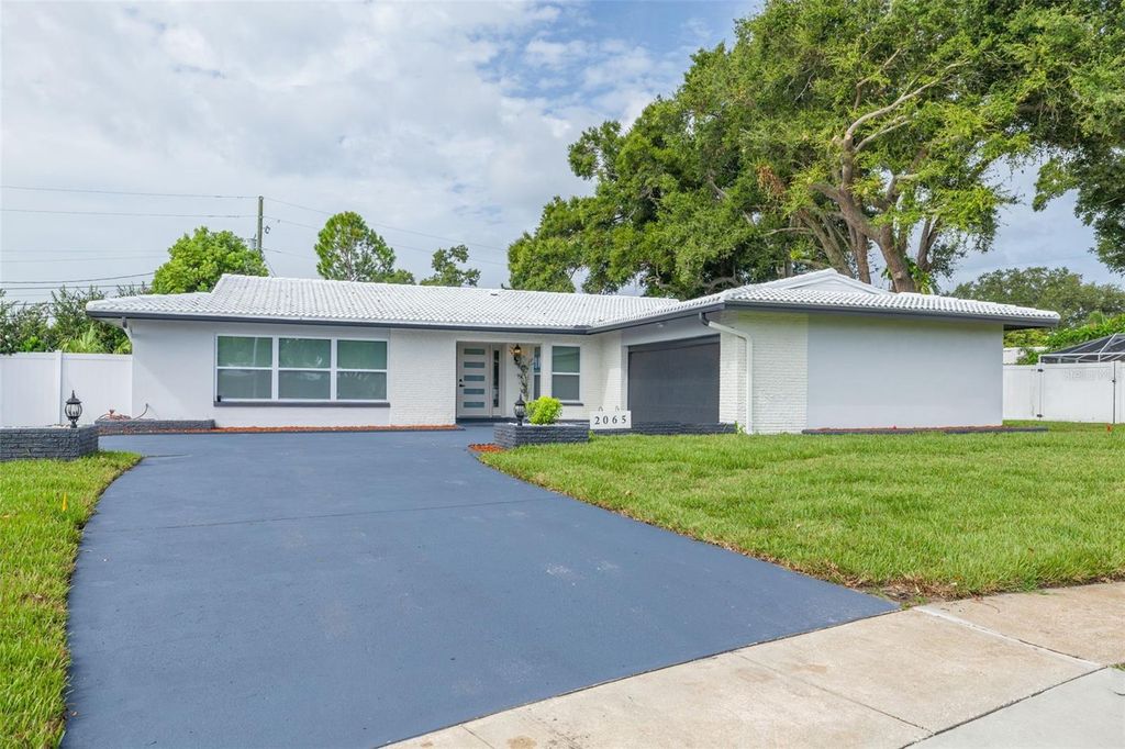2065 ENVOY COURT, Clearwater, FL 33764