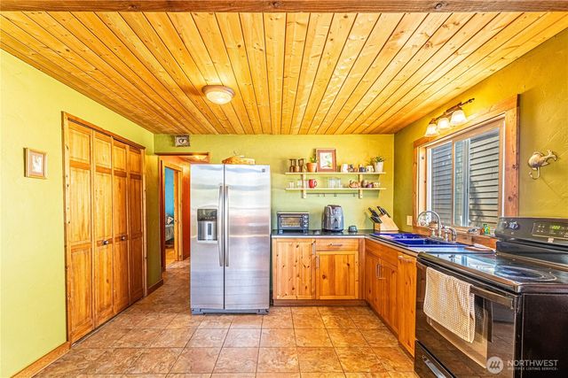 8102 Silva Avenue SE, Snoqualmie, WA 98065