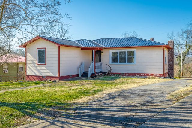 210 Ruby Street, Bridgeport, AL 35740