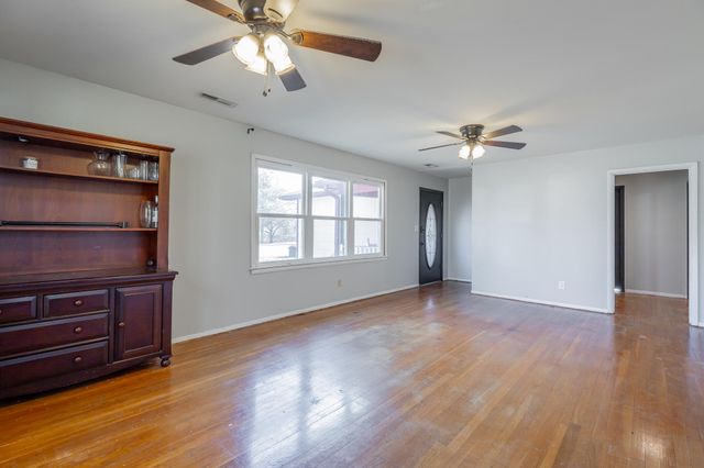 210 Ruby Street, Bridgeport, AL 35740