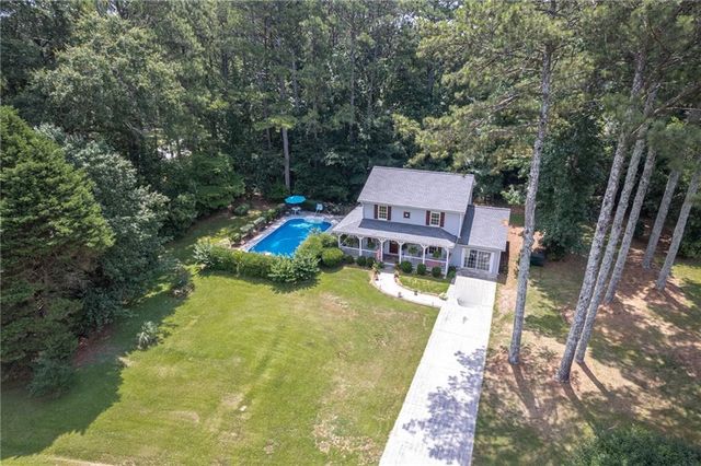 5019 Grove Trail, Loganville, GA 30052