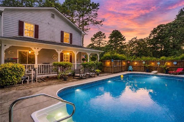 5019 Grove Trail, Loganville, GA 30052