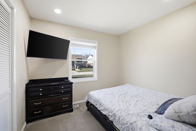 205 Villa Road, Streamwood, IL 60107