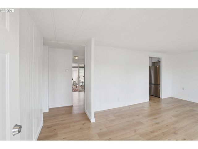 690 Sw LIBERTY BELL Dr, Beaverton, OR 97006