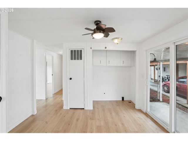 690 Sw LIBERTY BELL Dr, Beaverton, OR 97006