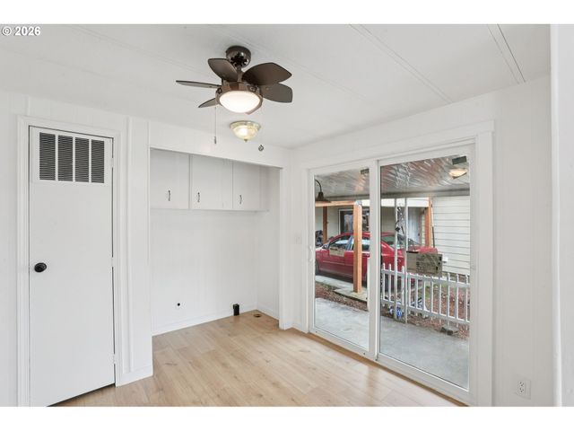 690 Sw LIBERTY BELL Dr, Beaverton, OR 97006