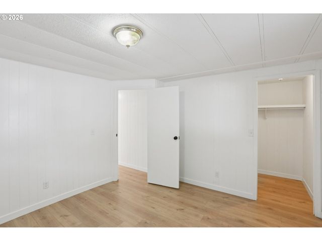 690 Sw LIBERTY BELL Dr, Beaverton, OR 97006