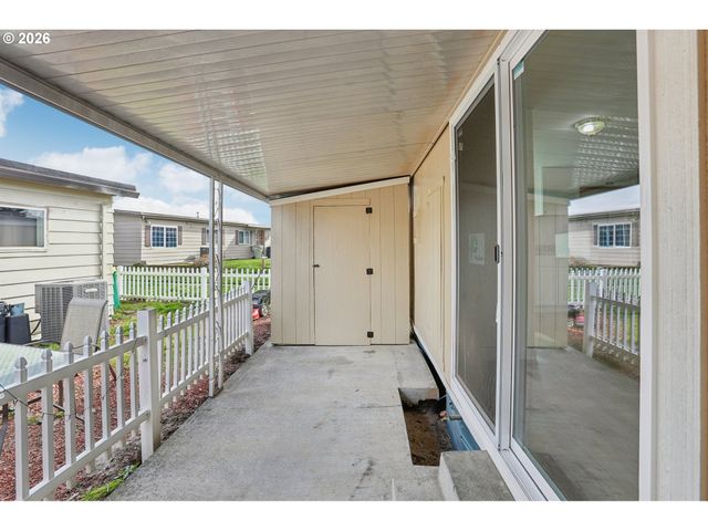 690 Sw LIBERTY BELL Dr, Beaverton, OR 97006