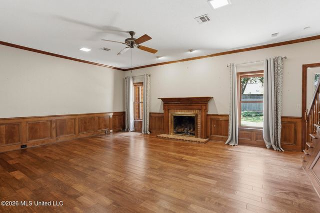 10 Moss Forest Place, Jackson, MS 39211