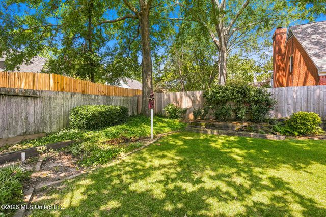 10 Moss Forest Place, Jackson, MS 39211