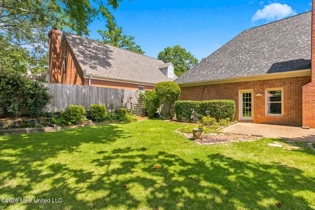 10 Moss Forest Place, Jackson, MS 39211