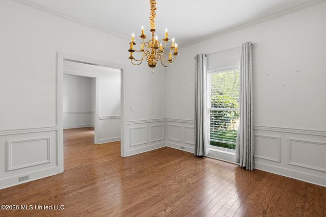 10 Moss Forest Place, Jackson, MS 39211