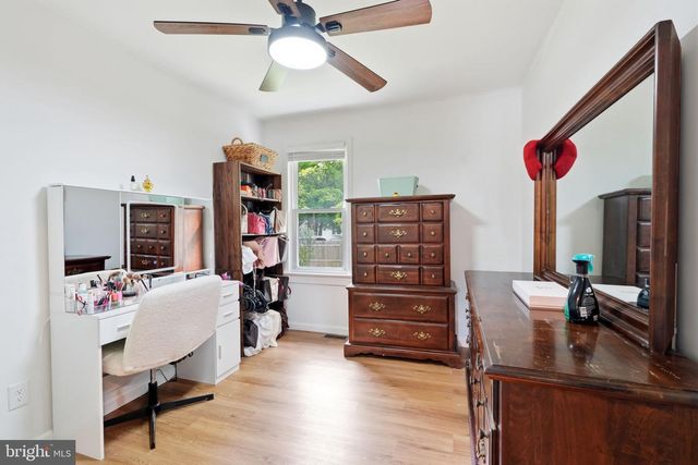 122 W BRANCH AVE, Pine Hill, NJ 08021