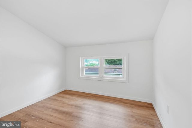 122 W BRANCH AVE, Pine Hill, NJ 08021