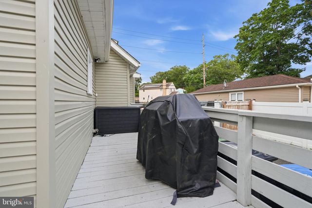 122 W BRANCH AVE, Pine Hill, NJ 08021