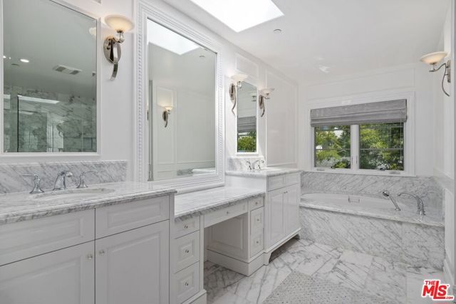 438 Lincoln Boulevard, Santa Monica, CA 90402