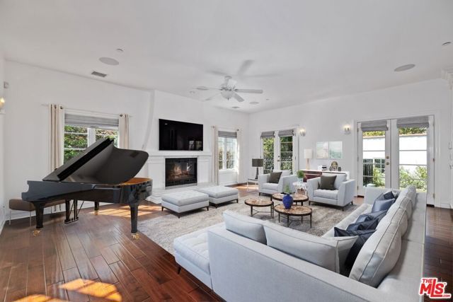 438 Lincoln Boulevard, Santa Monica, CA 90402
