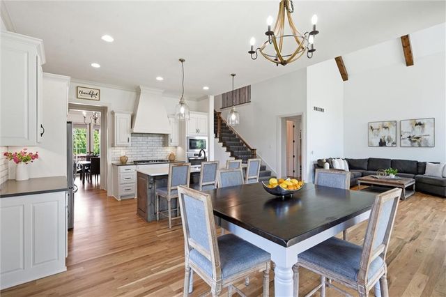 24739 W 92nd Street, Lenexa, KS 66227