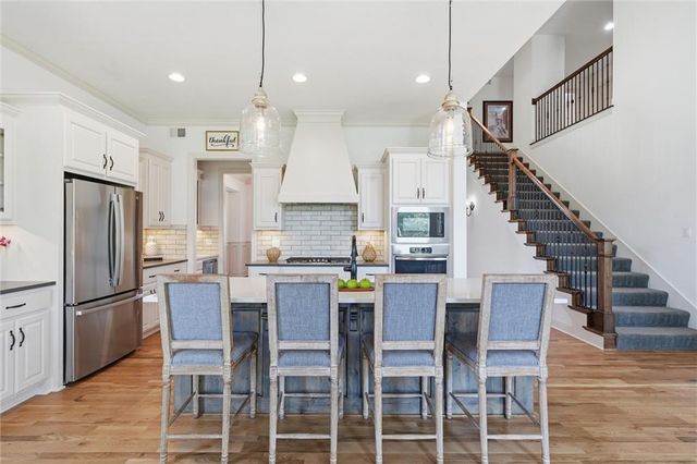 24739 W 92nd Street, Lenexa, KS 66227