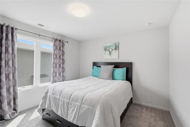 24739 W 92nd Street, Lenexa, KS 66227