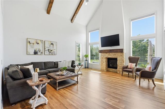 24739 W 92nd Street, Lenexa, KS 66227