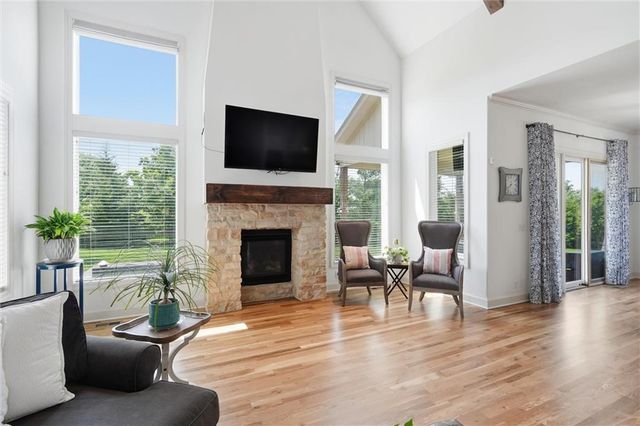 24739 W 92nd Street, Lenexa, KS 66227