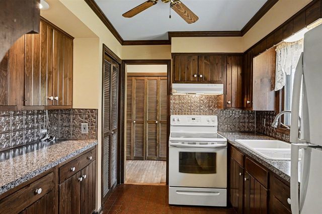 5976 Lake Street, Fennville, MI 49408
