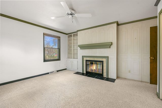 5976 Lake Street, Fennville, MI 49408