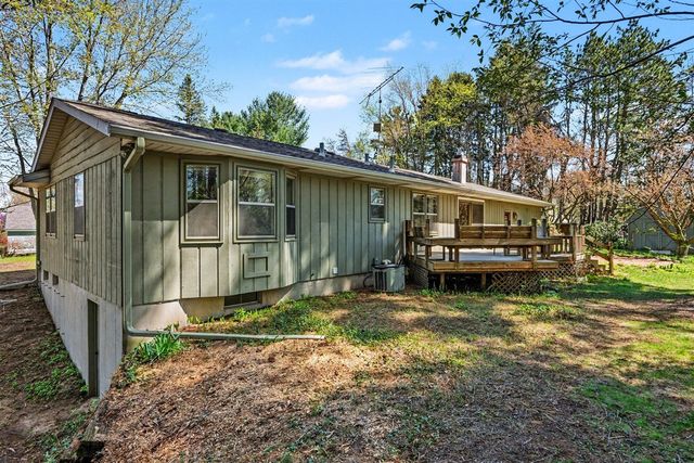 5976 Lake Street, Fennville, MI 49408