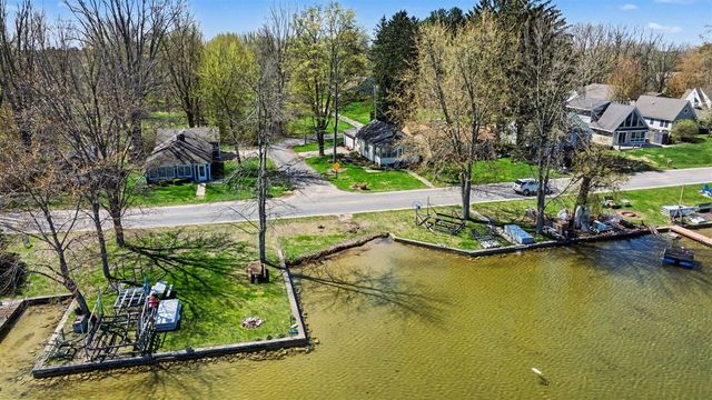 5976 Lake Street, Fennville, MI 49408