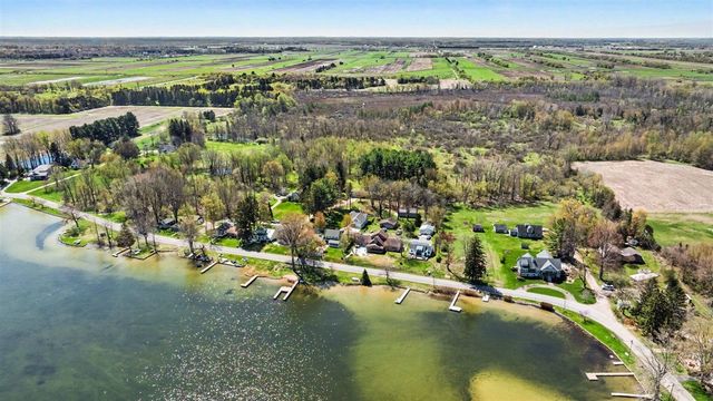 5976 Lake Street, Fennville, MI 49408