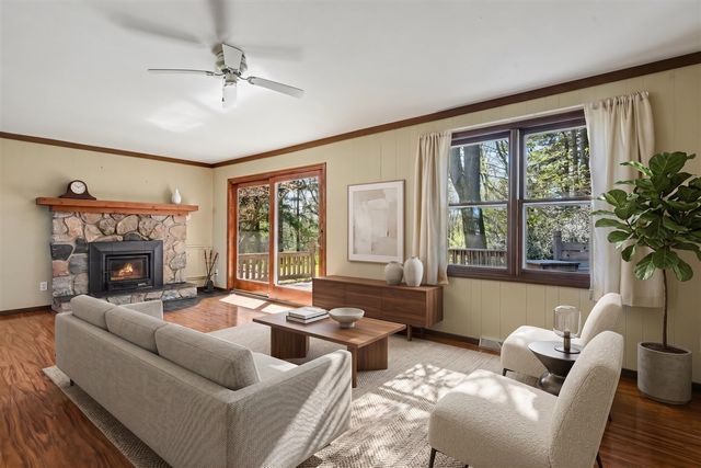 5976 Lake Street, Fennville, MI 49408