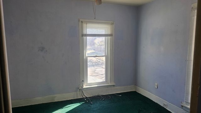 201 N Hinkley Avenue, Rockford, IL 61101