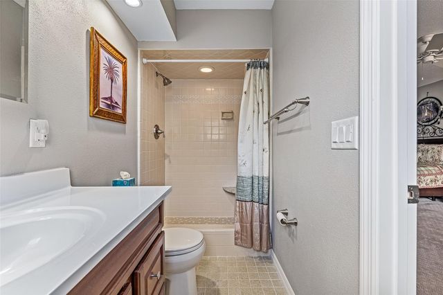 2008 N DAYTONA AVENUE, Flagler Beach, FL 32136