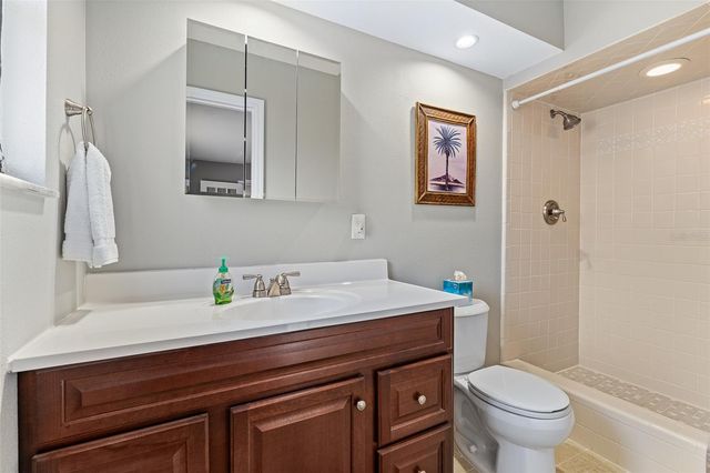 2008 N DAYTONA AVENUE, Flagler Beach, FL 32136