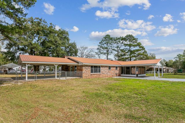3146 Forrest Avenue, Crestview, FL 32539