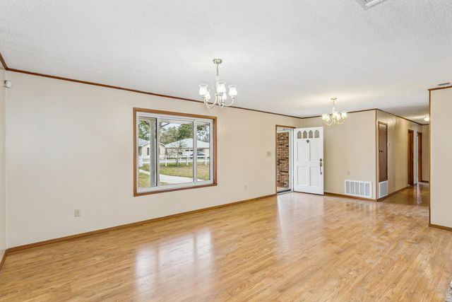 3146 Forrest Avenue, Crestview, FL 32539