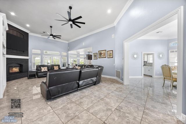311 Saba Way, Bakersfield, CA 93314