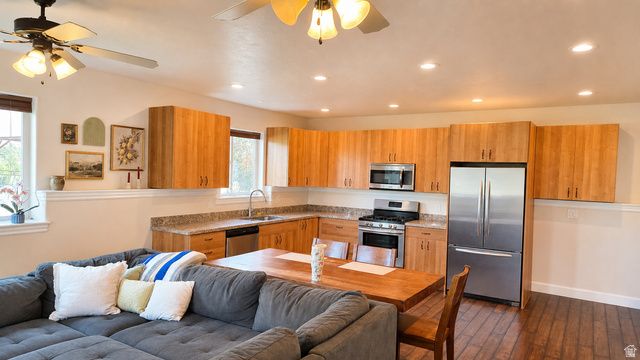 1518 W RIVER WILLOW CT, Bluffdale, UT 84065