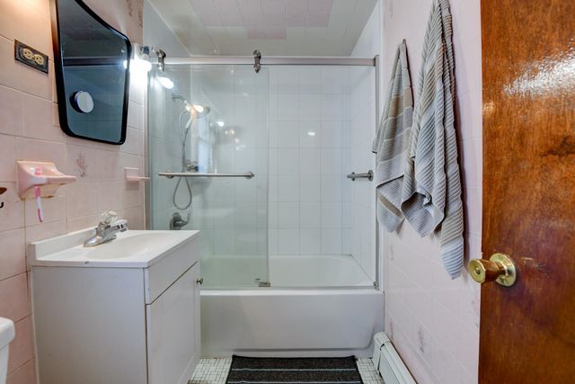 294 LEMBECK AVE, Jc, Greenville, NJ 07305