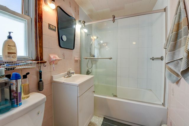 294 LEMBECK AVE, Jc, Greenville, NJ 07305