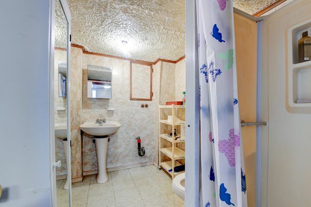 294 LEMBECK AVE, Jc, Greenville, NJ 07305