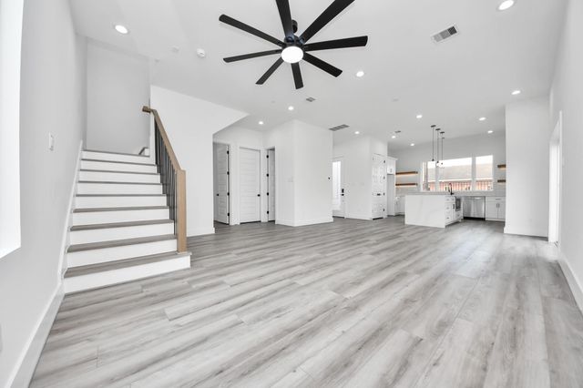 1818 West Street, Houston, TX 77026