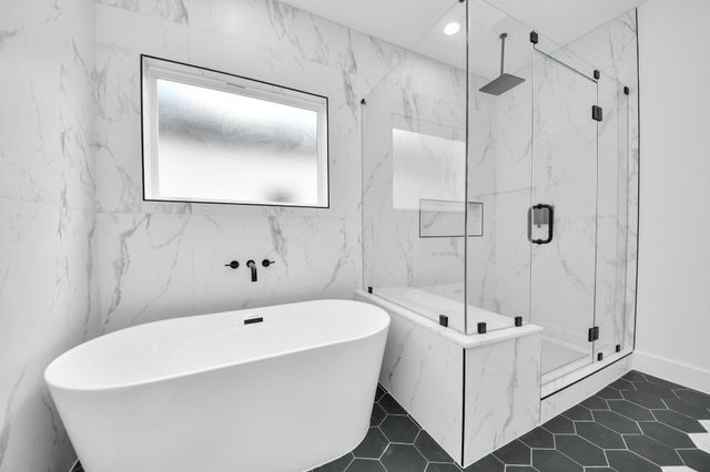 1818 West Street, Houston, TX 77026