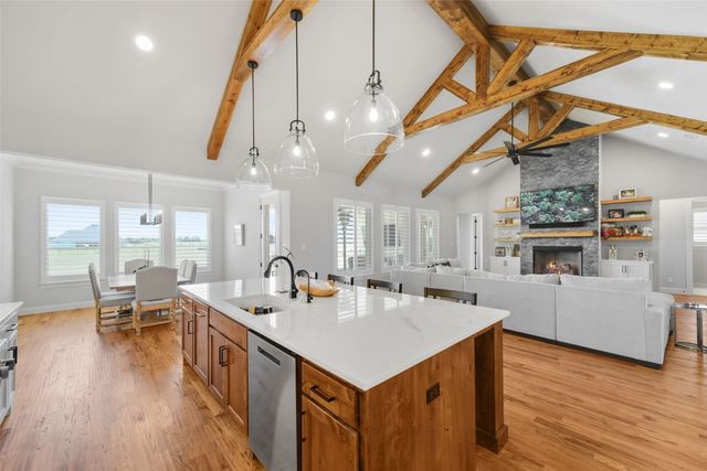 9244 Dove Hollow Road, New Fairview, TX 76247