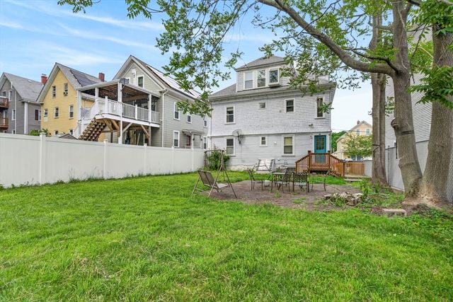 21 Dunlap Street 3, Salem, MA 01970