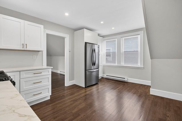 21 Dunlap Street 3, Salem, MA 01970