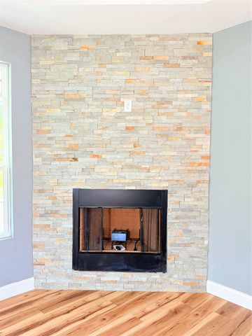302 E Travis Street, Leonard, TX 75452