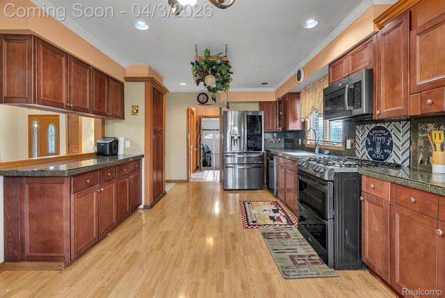 15135 CHURCHILL ST Street, Southgate, MI 48195